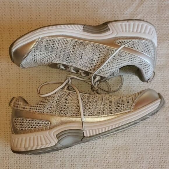 Orthofeet 982 Sandy BioFit Grey Sz. 12W Wide Athletic Walking Shoes - Picture 3 of 9